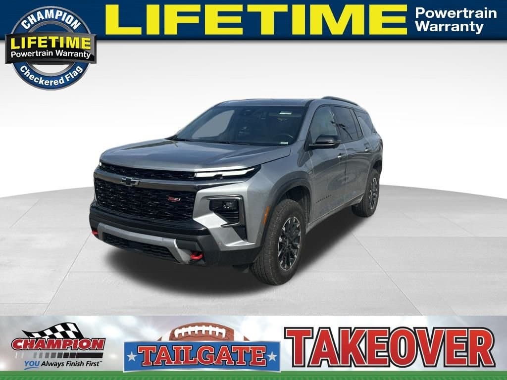 2025 Chevrolet Traverse AWD Z71 — photo 1 of 35