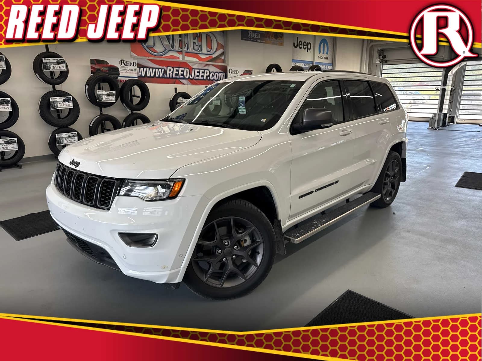 2021 Jeep Grand Cherokee 80th Anniversary — photo 1 of 13