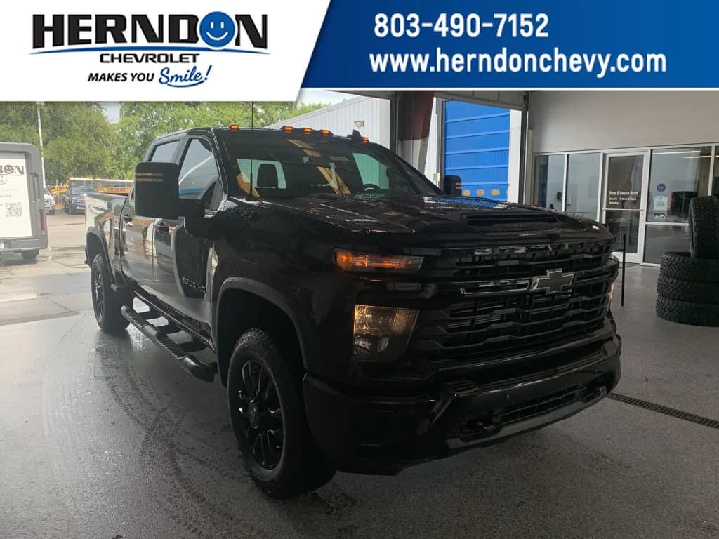 2026 Chevrolet Silverado 2500 HD Custom — photo 1 of 31