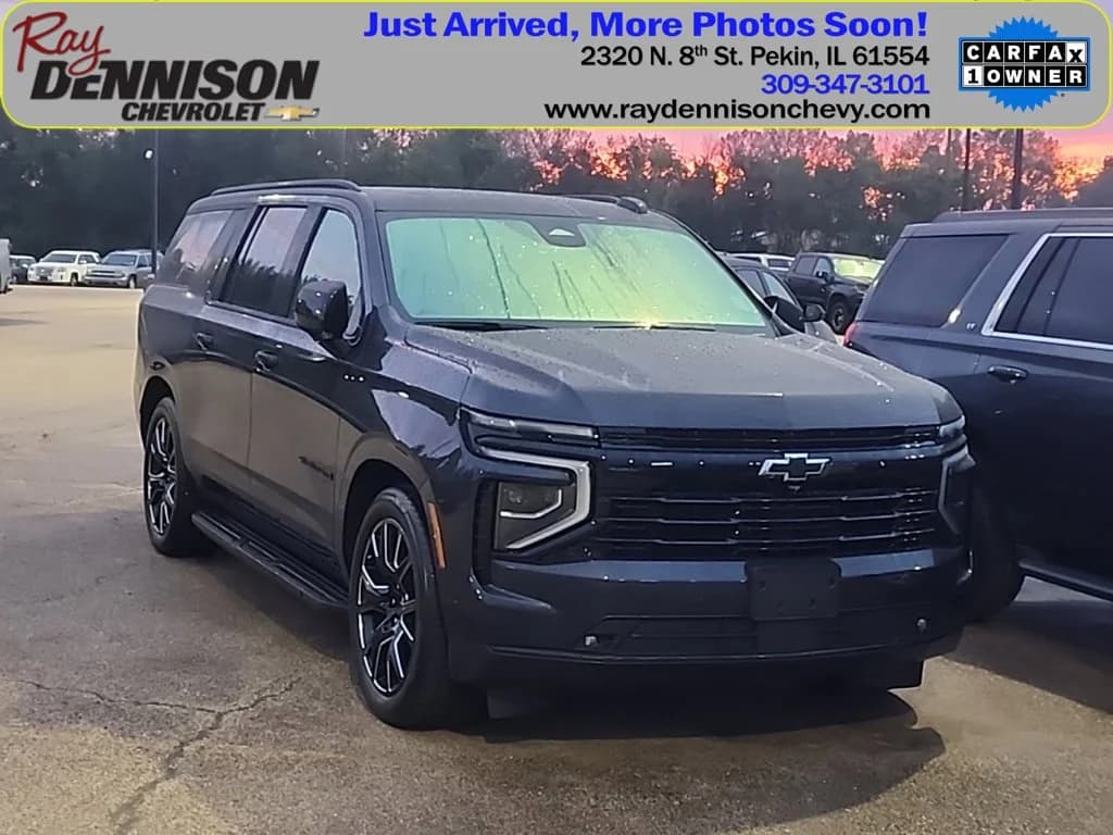 2026 Chevrolet Suburban RST — photo 1 of 5