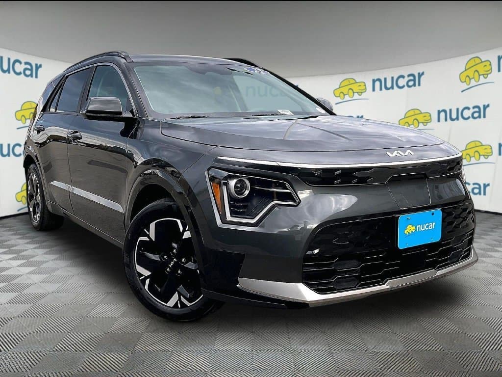 2023 Kia Niro EV Wind — photo 1 of 36