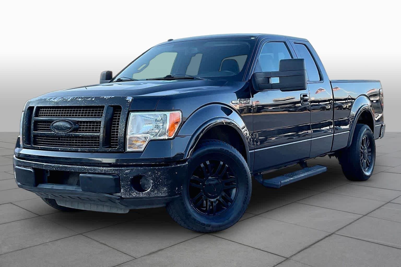 2010 Ford F-150 Lariat — photo 1 of 30