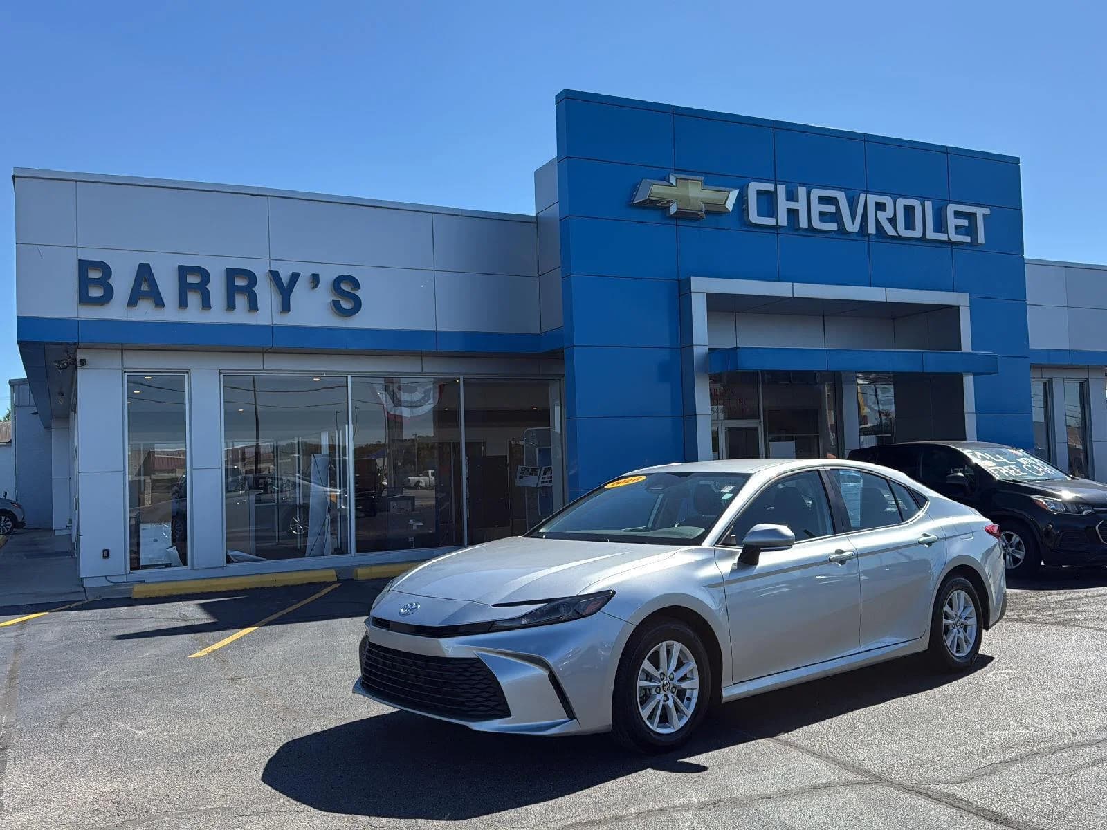 2026 Toyota Camry LE — photo 1 of 37