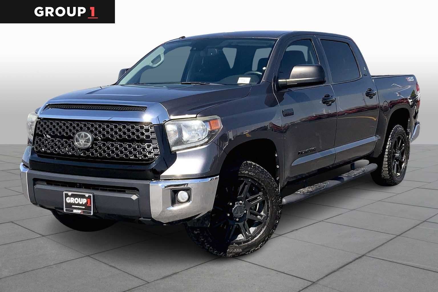 2019 Toyota Tundra 4WD SR5 — photo 1 of 37