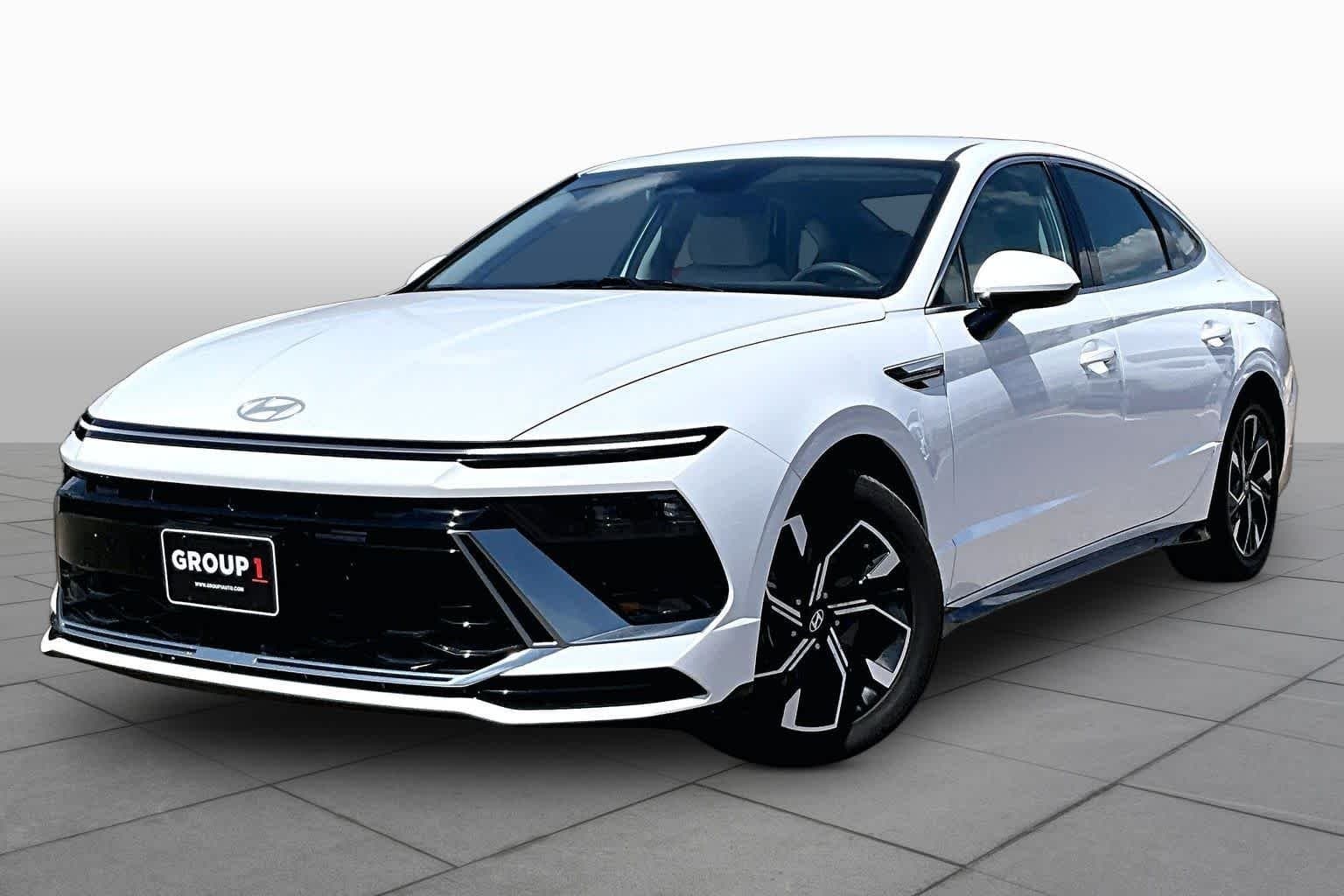 2024 Hyundai Sonata SEL — photo 1 of 34