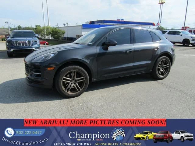2020 Porsche Macan Base — photo 1 of 19