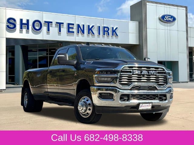 2025 RAM 3500 Tradesman — photo 1 of 25
