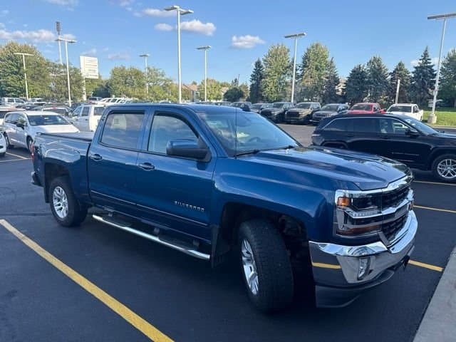 2018 Chevrolet Silverado 1500 LT — photo 1 of 8