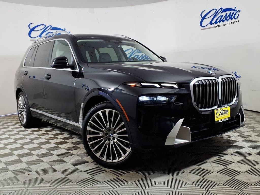 2023 BMW X7 xDrive40i — photo 1 of 25