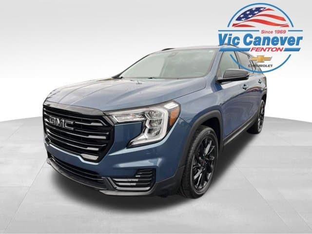 2024 GMC Terrain SLE — photo 1 of 10