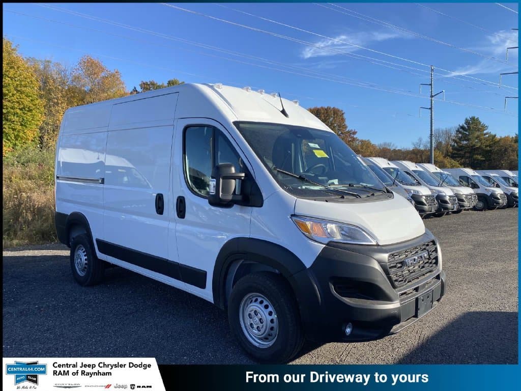 2027 RAM ProMaster Cargo Van Base — photo 1 of 16