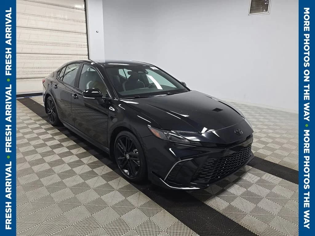 2026 Toyota Camry SE Nightshade — photo 1 of 8