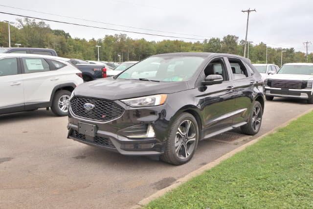 2022 Ford Edge ST — photo 1 of 14
