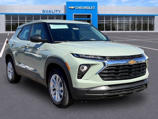 2026 Chevrolet Trailblazer LS — photo 1 of 39