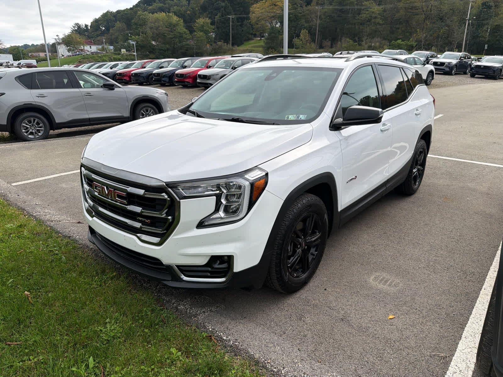 2023 GMC Terrain AT4 — photo 1 of 10