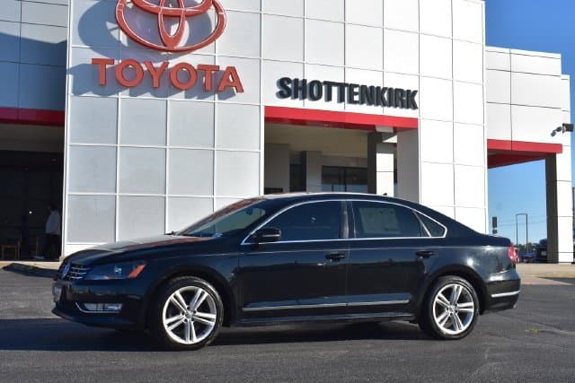 2013 Volkswagen Passat TDI SE — photo 1 of 31