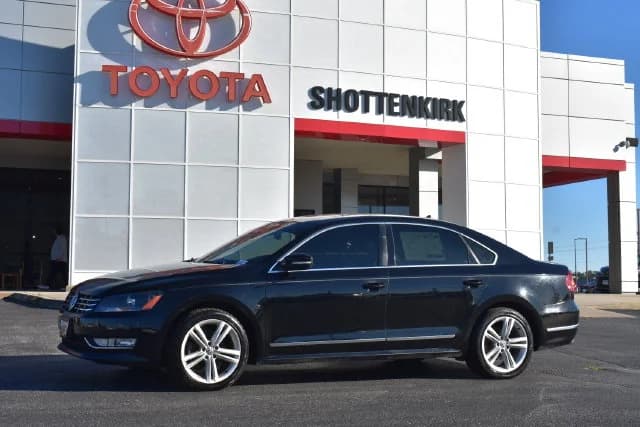 2013 Volkswagen Passat TDI SE — photo 1 of 31