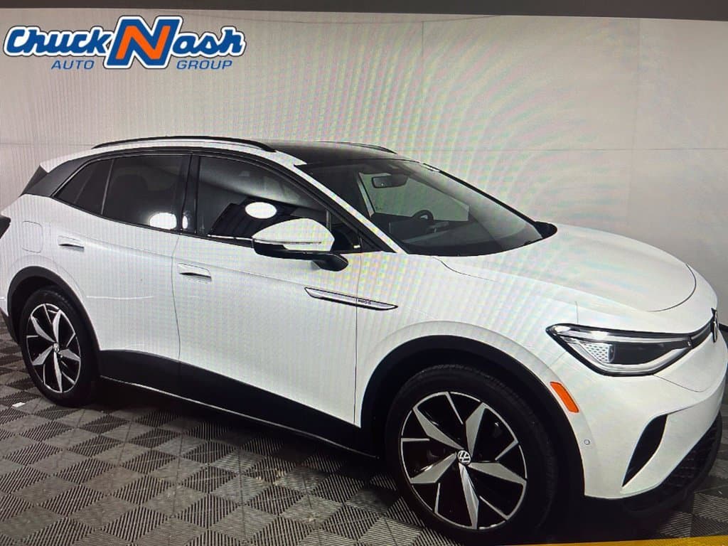 2023 Volkswagen ID.4 Pro — photo 1 of 11