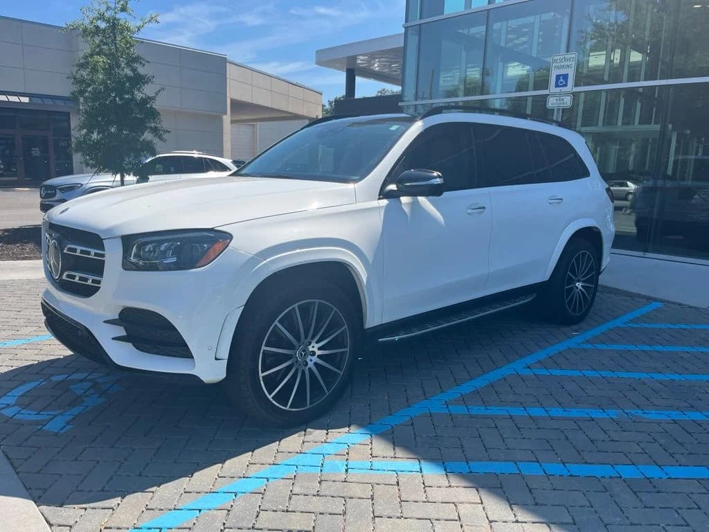2023 Mercedes-Benz GLS GLS 450 — photo 1 of 12
