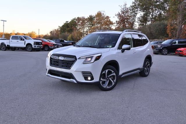 2022 Subaru Forester Touring — photo 1 of 15