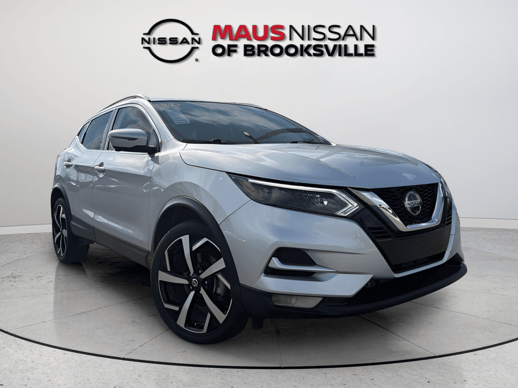 2022 Nissan Rogue Sport SL — photo 1 of 42