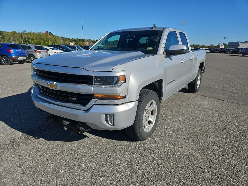 2017 Chevrolet Silverado 1500 LT — photo 1 of 9