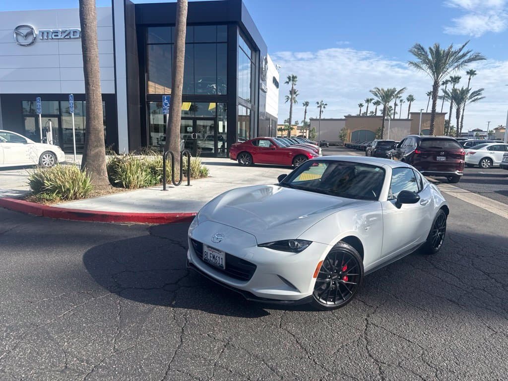 2017 Mazda MX-5 Miata RF Club — photo 1 of 40