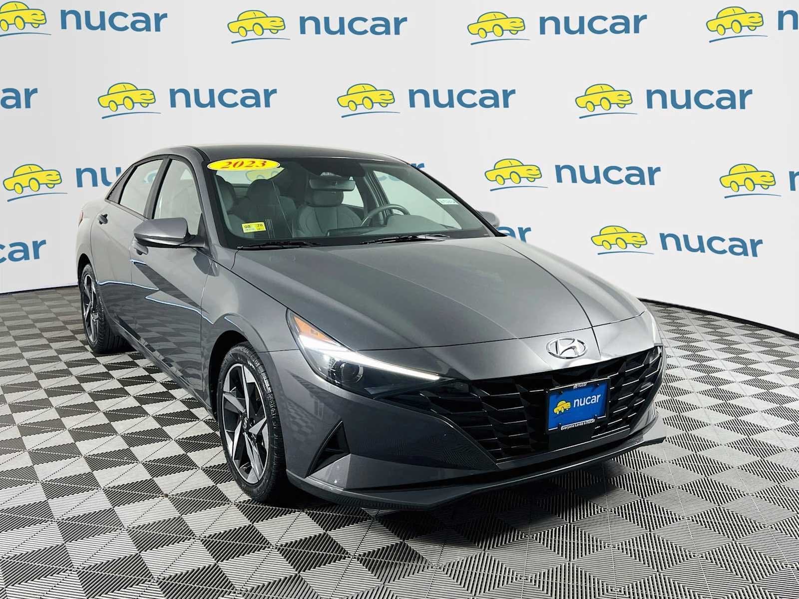 2023 Hyundai Elantra SEL — photo 1 of 32