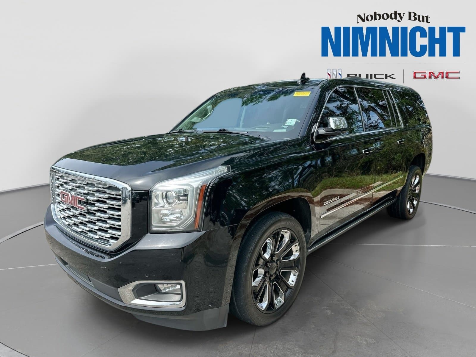 2020 GMC Yukon XL Denali — photo 1 of 4