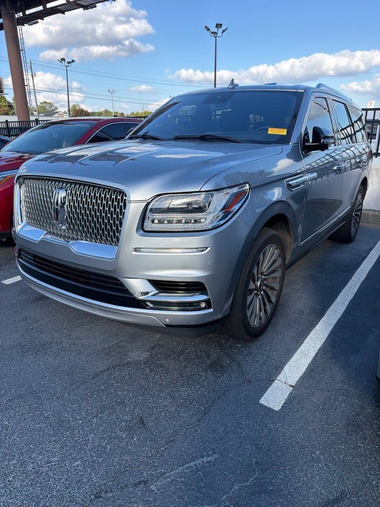 2023 Lincoln Aviator Reserve — photo 1 of 3