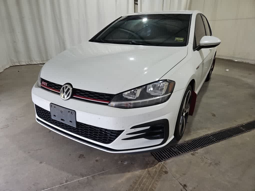 2019 Volkswagen Golf GTI S — photo 1 of 7