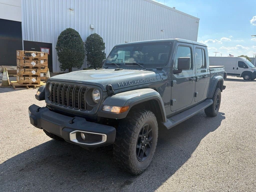 2025 Jeep Gladiator High Tide — photo 1 of 19