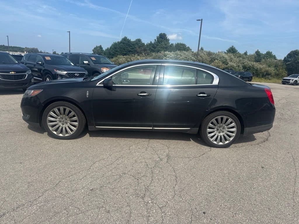 2013 Lincoln MKS Base — photo 1 of 22