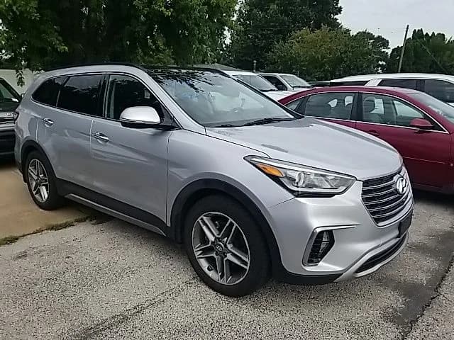 2017 Hyundai Santa Fe Limited Ultimate — photo 1 of 33