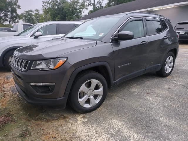 2019 Jeep Compass Latitude — photo 1 of 2
