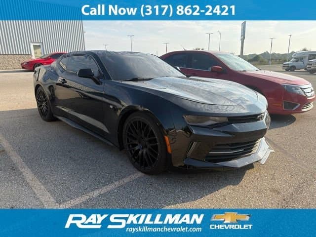 2018 Chevrolet Camaro 1LT — photo 1 of 6