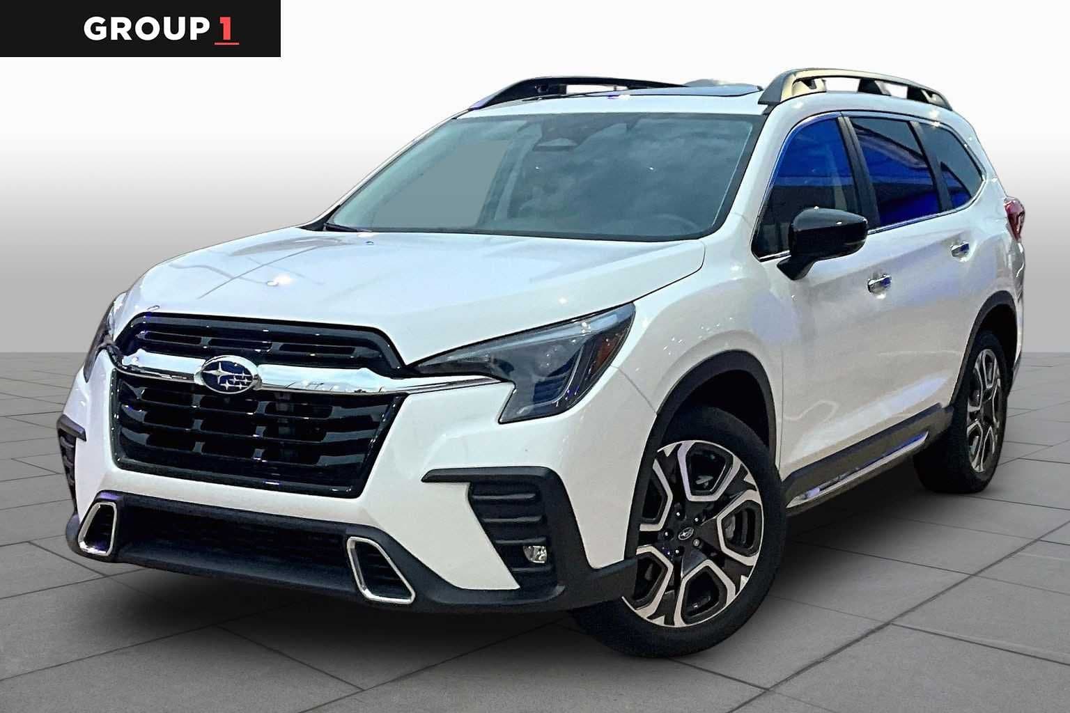 2024 Subaru Ascent Touring — photo 1 of 35