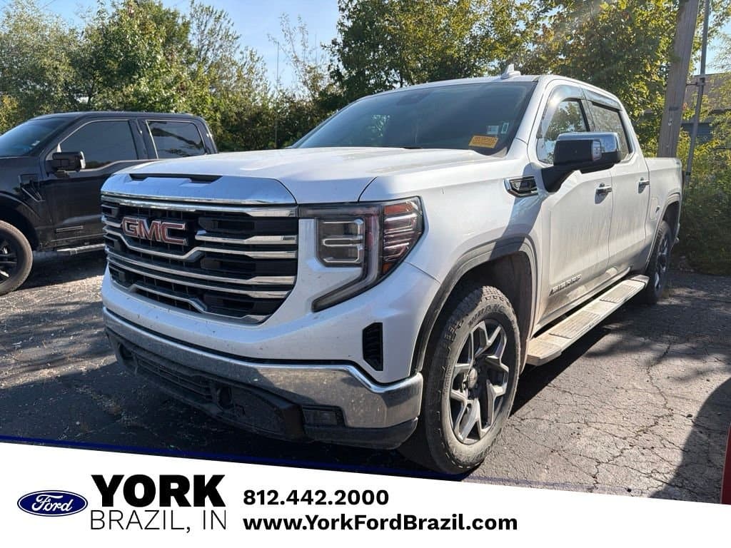 2025 GMC Sierra 1500 SLT — photo 1 of 11
