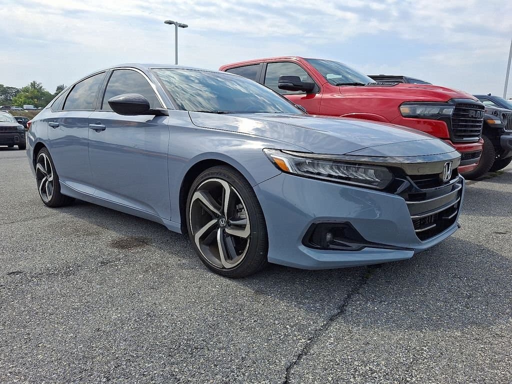 2022 Honda Accord Sedan Sport — photo 1 of 20
