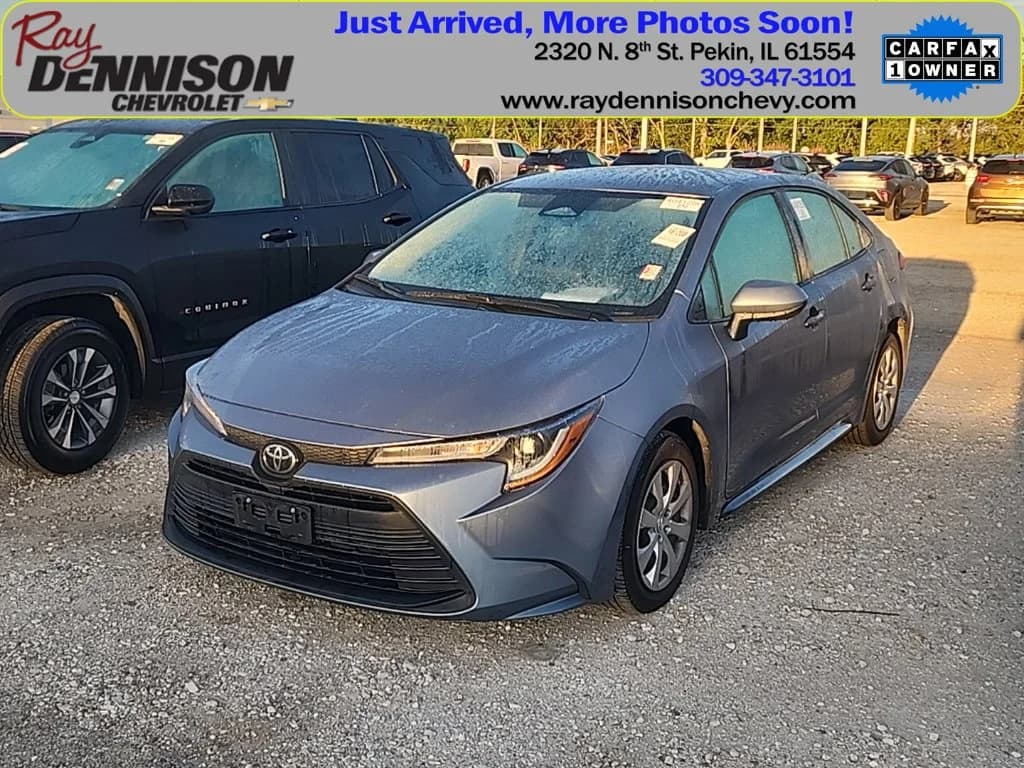 2025 Toyota Corolla LE — photo 1 of 4