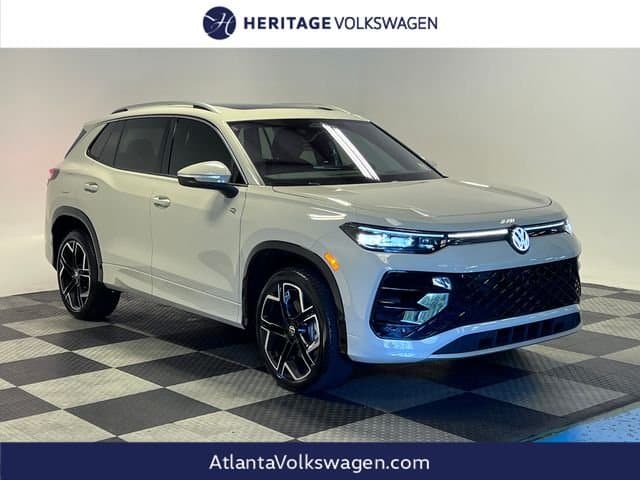 2026 Volkswagen Tiguan 2.0T SEL R-Line Turbo — photo 1 of 23