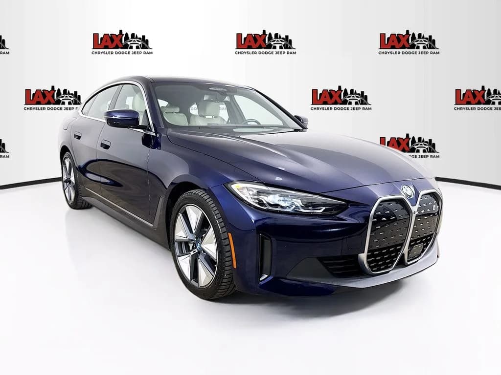 2023 BMW i4 eDrive35 — photo 1 of 33