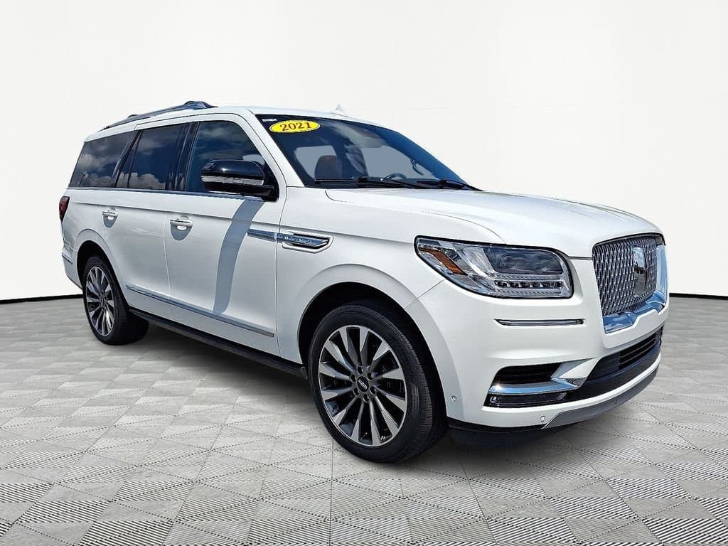 2021 Lincoln Navigator Reserve — photo 1 of 40