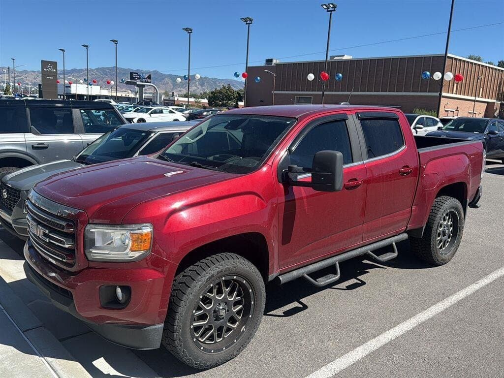 2018 GMC Canyon 4WD SLE — photo 1 of 2