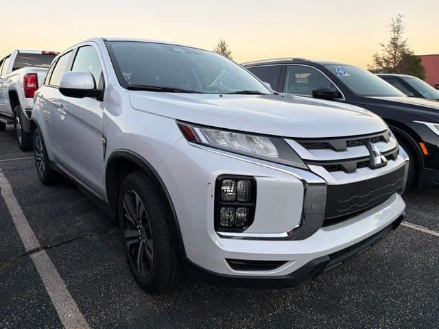 2026 Mitsubishi Outlander Sport ES — photo 1 of 8