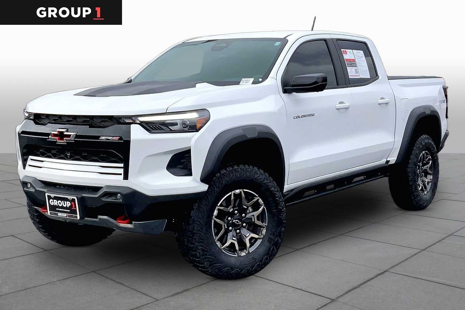 2024 Chevrolet Colorado 4WD ZR2 — photo 1 of 37