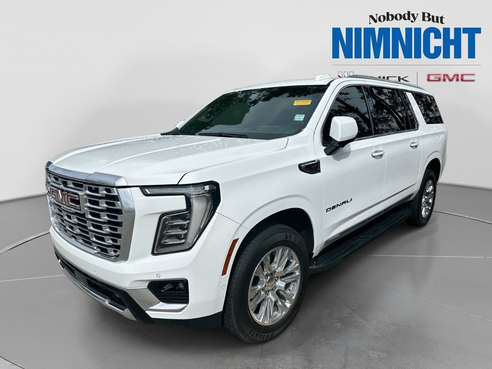 2025 GMC Yukon XL Denali — photo 1 of 4