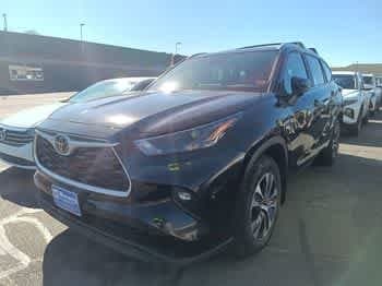 2024 Toyota Highlander XLE — photo 1 of 5