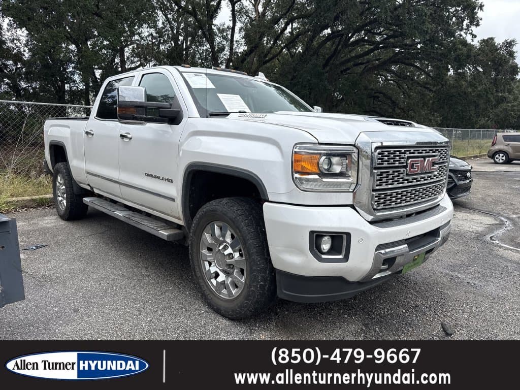 2019 GMC Sierra 2500HD Denali — photo 1 of 3