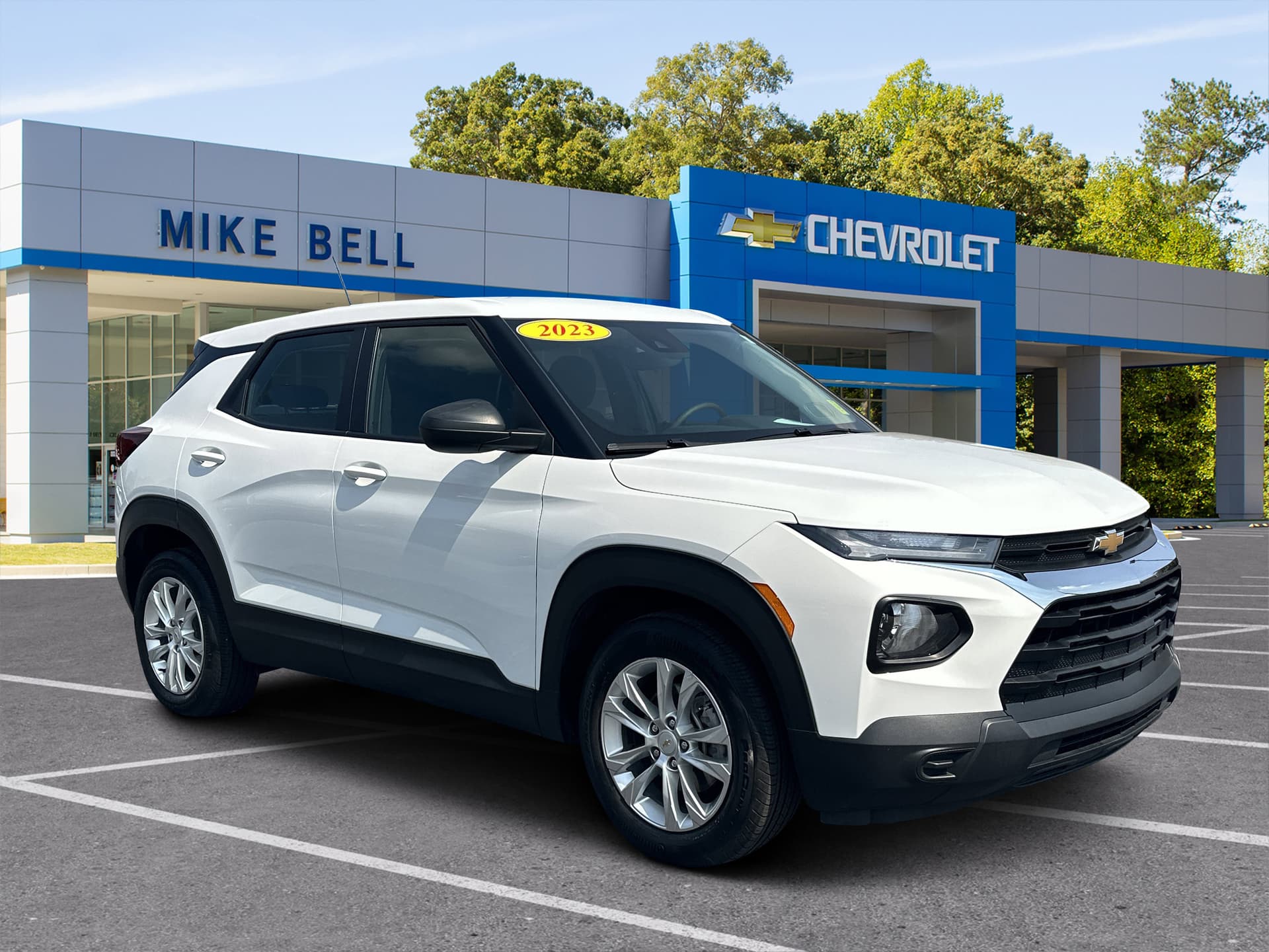 2023 Chevrolet Trailblazer LS — photo 1 of 31